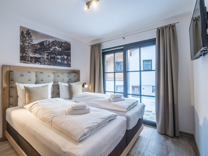 Bedroom 2, Chalet in Piesendorf near Ski Slopes, Zell am See