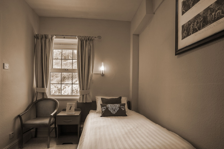 Bedroom 3, Royal Bath Hotel, Bournemouth