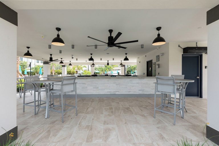 Food & Drinks 5, Vista Cay Resort by Millenium at Universal Blvd, Orange