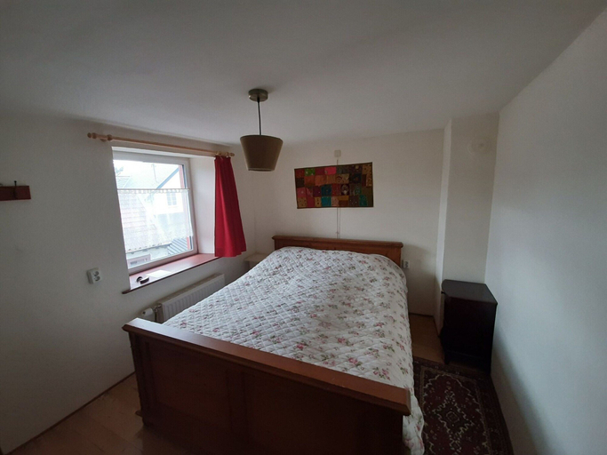 Bedroom 2, Beautiful Holiday Home With Terrace, Eifelkreis Bitburg-Prüm