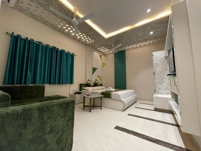 Others 5, Hotel Bhagya Laxmi, Sirohi