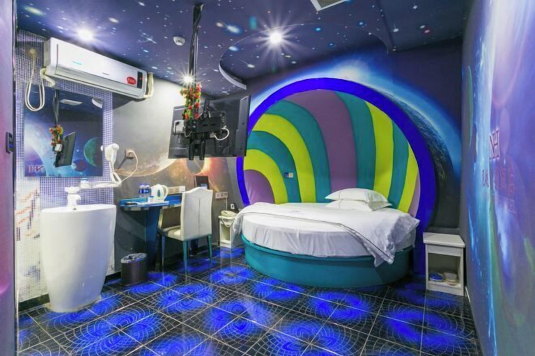 Bedroom 9