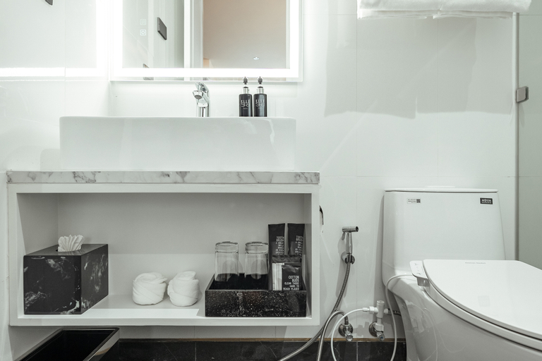 Bathroom 4