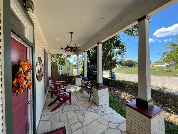 Others 4, Carriage Inn - Tarpley Suite 5, Bandera