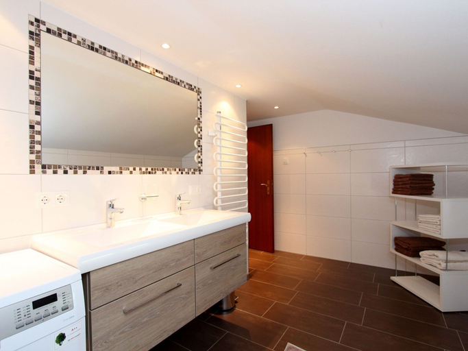 Bathroom 3, Spacious Chalet near Ski Area in Itter, Kitzbühel