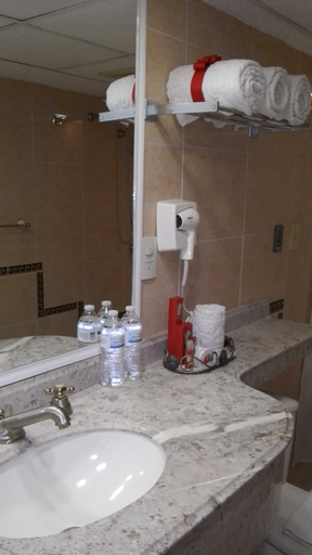 Bathroom, Maya Tabasco, Centro