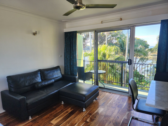 Bedroom 3, Motel Miramar, Nambucca