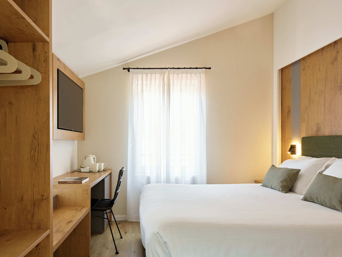 Bedroom 4, Hotel America, Trento