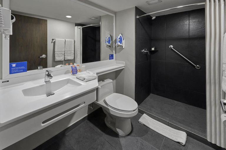 Bathroom 5, City Express By Marriott Culiacan, Culiacán