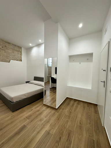 Bedroom 4, Le Stanze Ritrovate, Barletta-Andria-Trani
