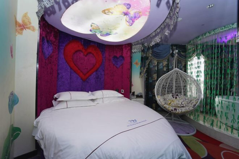 Bedroom 22