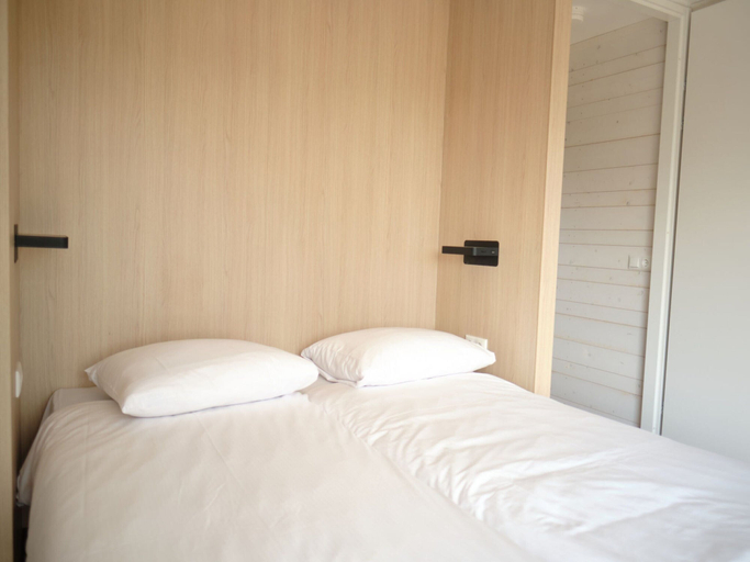 Bedroom 3, Special Lodge With Great View, Near Maastricht, Gulpen-Wittem