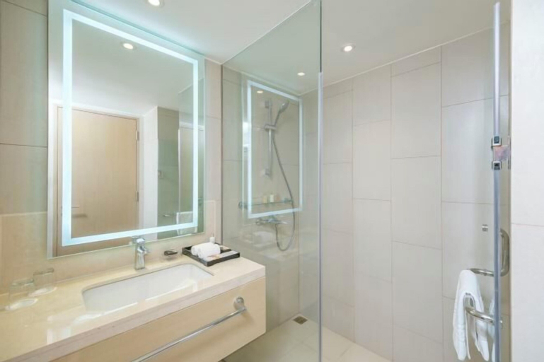 Bathroom 12