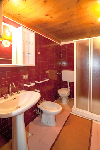 Bathroom, CASA del CAPITANO, Nuoro