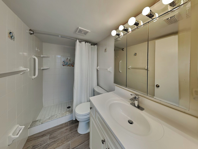 Bathroom 4, Ocean Villas 113, Saint Johns
