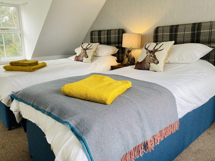 Bedroom 3, No 4 old Post Office row Isle of Skye - Book Now!, Highland
