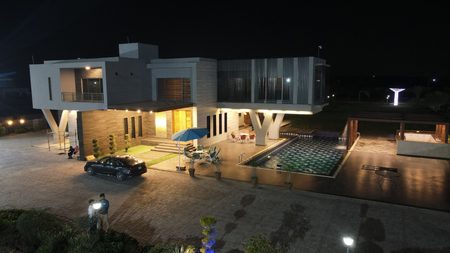 Exterior & Views 2, Triphatch Farm House, Lahore