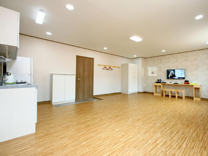 Dining Room 1