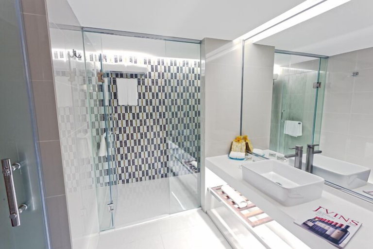 Bathroom 4, Orange Hotel Guangzhou Quzhuang Metro Station, Guangzhou
