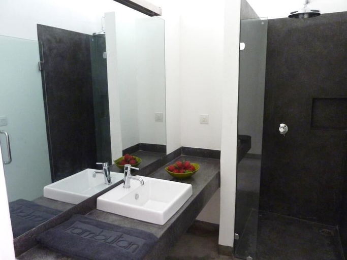 Bathroom 3, Rambutan Resort - Phnom Penh, Phnom Penh