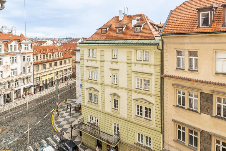 Others 4, Charming Apartment in Lesser Town, Praha 1