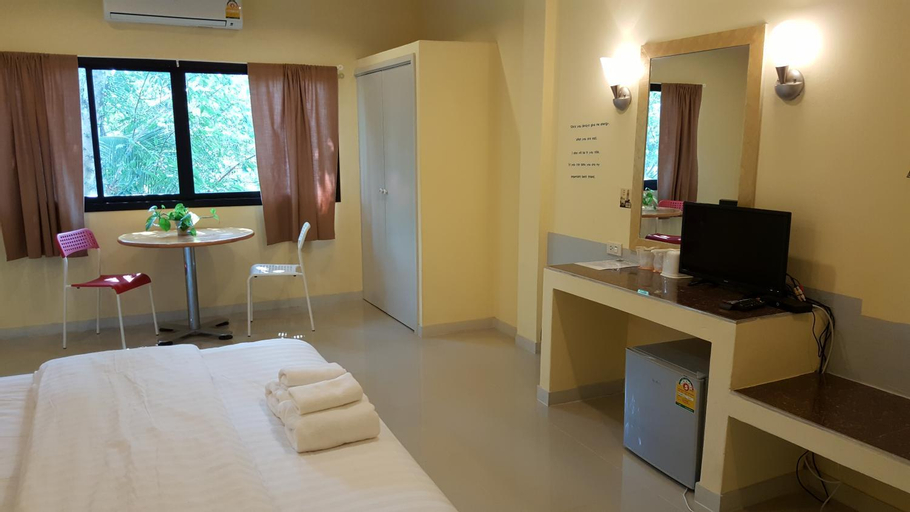 Bedroom 12