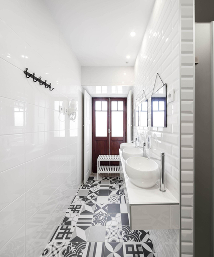 Bathroom 4, Penedo Da Saudade Suites & Hostel, Coimbra