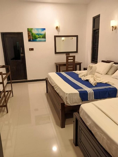 Room 4, salty surf camp, Pothuvil