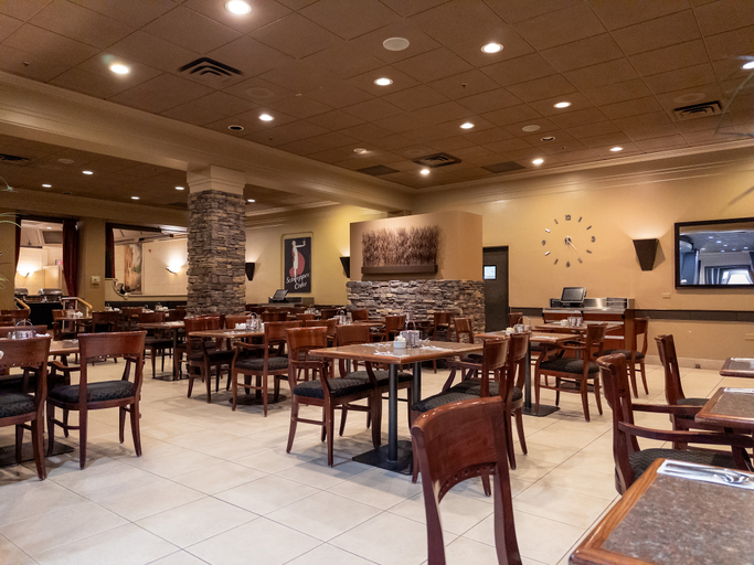 Food & Drinks 5, Carriage House Hotel & Conference Centre, Division No. 6