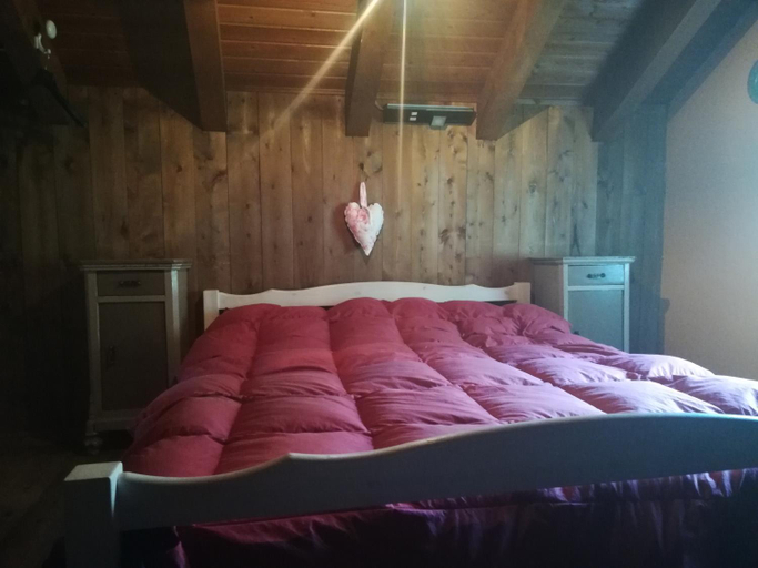 Bedroom 2, Rifugio Monte Zeus, Verbano-Cusio-Ossola