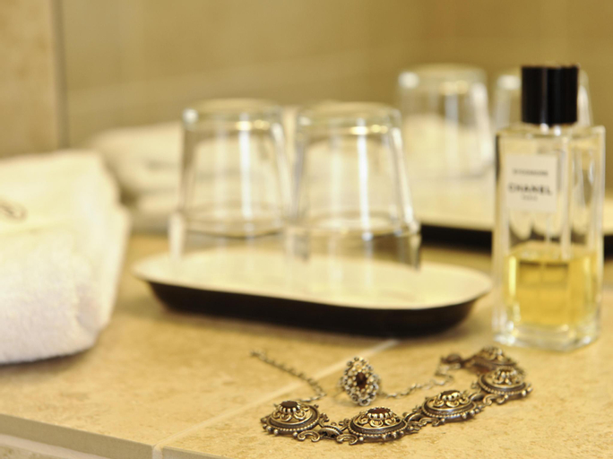 Amenities 2