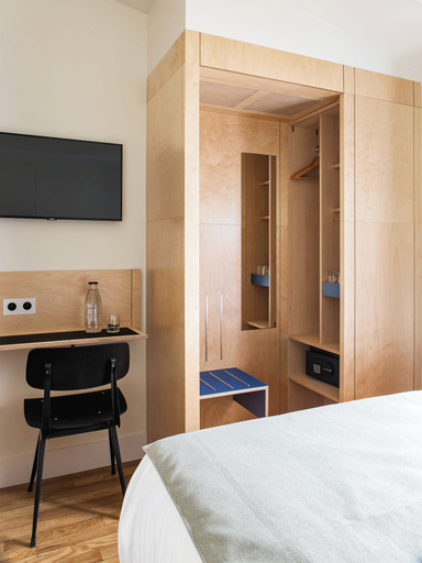 Bedroom 3, New Hotel Opera, Paris