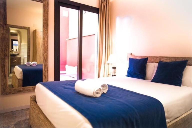 Bedroom 5, La Bodega Suites, Barcelona