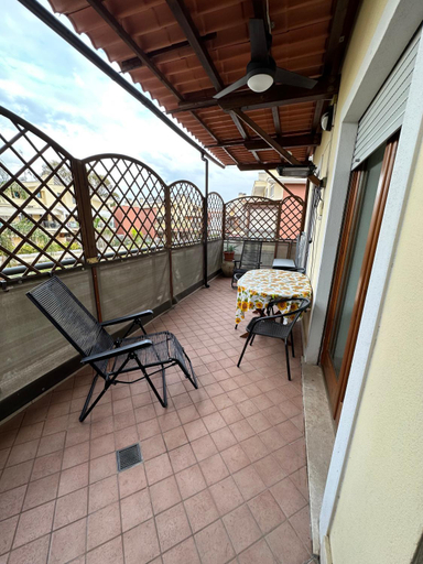 Others 5, Suite Tania, Rome