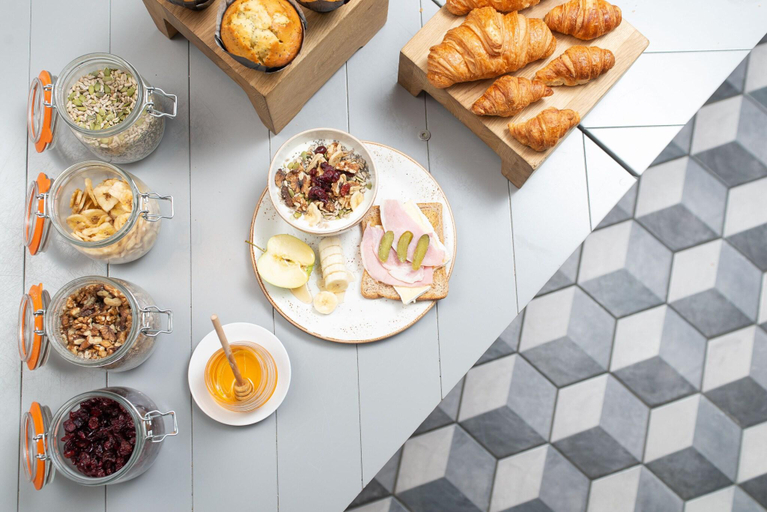 Food & Drinks 5, Residence Inn By Marriott London Tower Bridge, London
