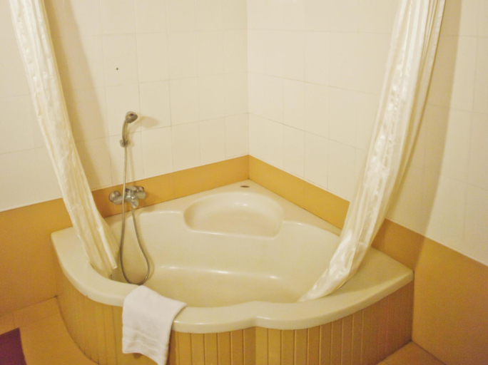 Bathroom 3
