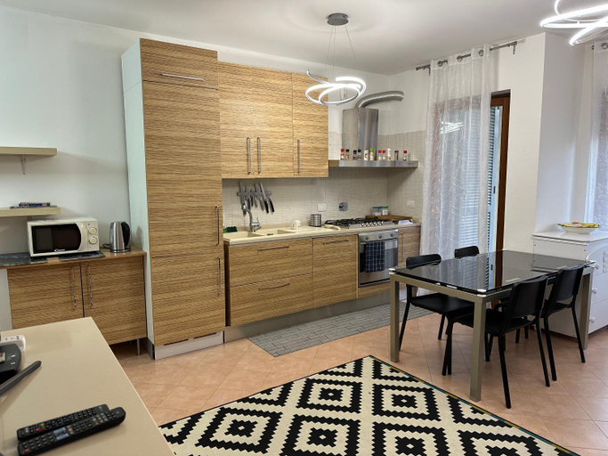 Others 3, Suite Tania, Rome