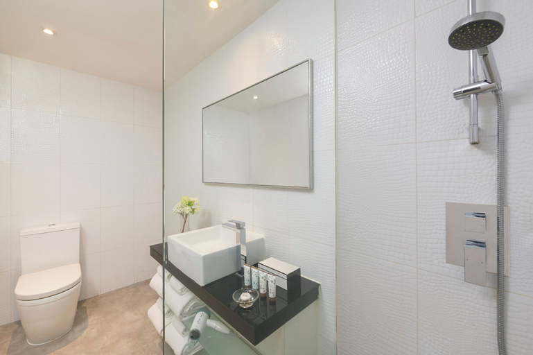 Bathroom 6