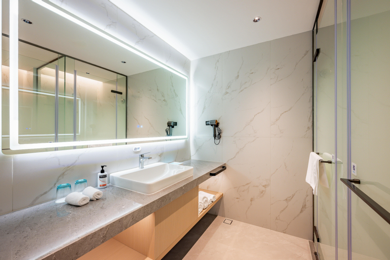 Bathroom 30