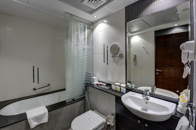 Bathroom 5, Sunday Marina View Hotel Apartments, Dubai