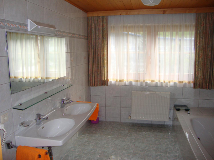 Bathroom 3, Holiday-Appartements, Sankt Johann im Pongau