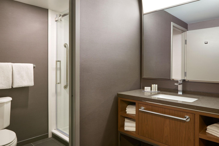Bathroom 4, Courtyard Toronto Markham, York