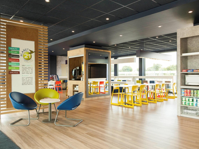 Public Area 3, ibis budget Edinburgh Park, Edinburgh