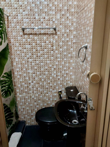 Bathroom 4, Quarto Casal proximo Pelourinho, Salvador