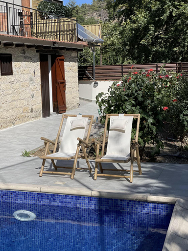 Sport & Beauty 2, Stone built country house in Louvaras Village