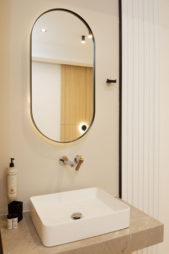 Bathroom 5, Hilton Garden Inn Athens Syggrou Avenue, Attica
