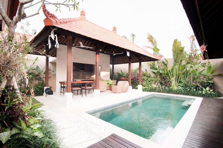 Swimming Pool 12