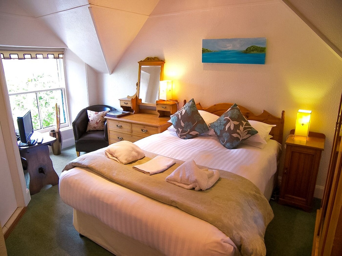 Bedroom 2, Rosemount Hotel, Perthshire and Kinross