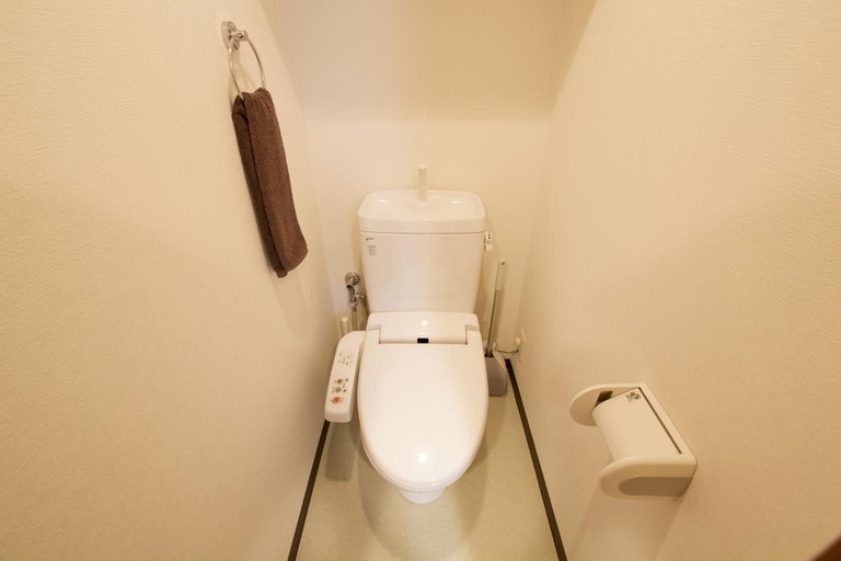 Bathroom 3, GAIA Kabukicho 201, Shinjuku