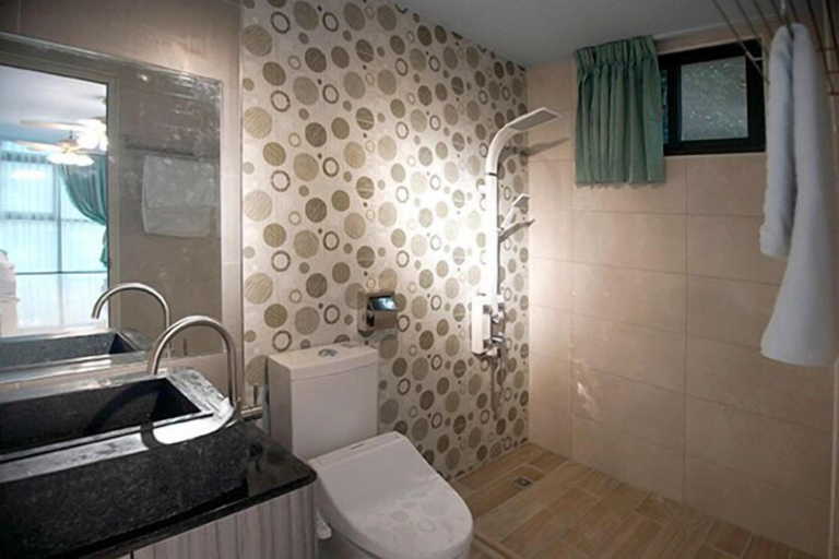 Bathroom 4, Tomorrow Cute Family Inn, Hualien